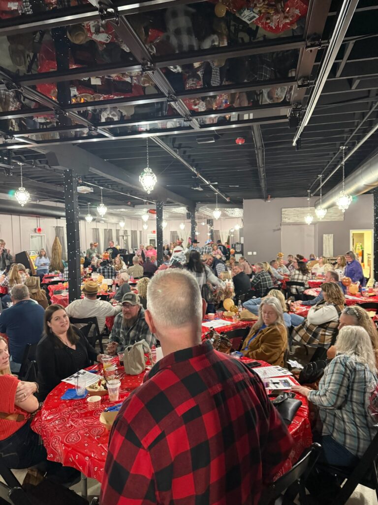 Community gathering hosted at Meks on Main in Western Illinois